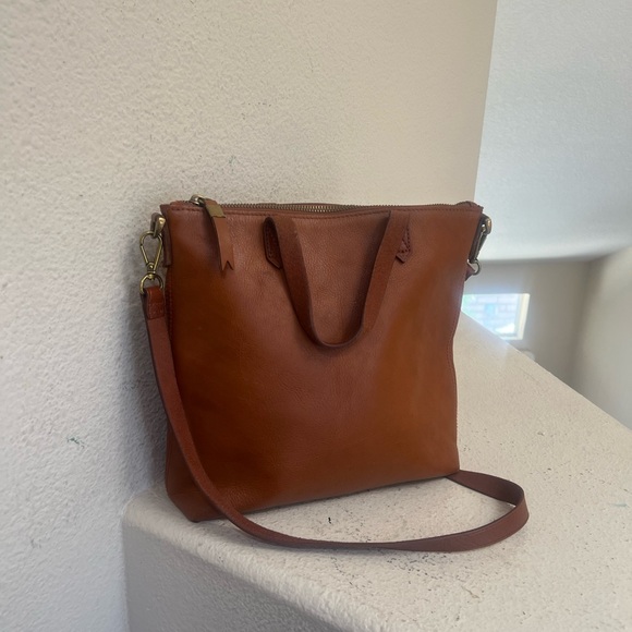 Madewell Handbags - Madewell Transport Brown Tote Crossbody Cognac Leather‎ double handle Bag